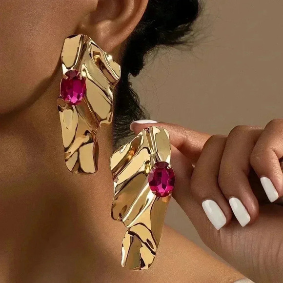 Multicolor Women's Exaggerated Sea Wave Shape Luxurious Earrings - Picture 1 of 6